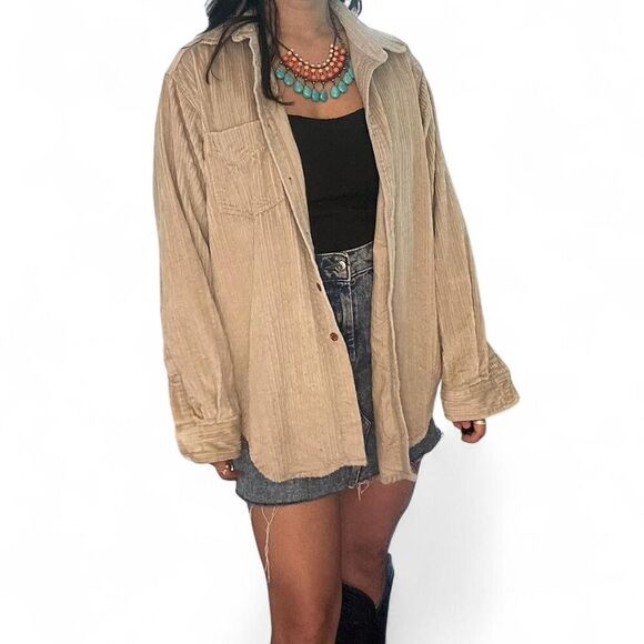 bill blass Tops - Vintage Bill Blass Corduroy Button Up Unisex